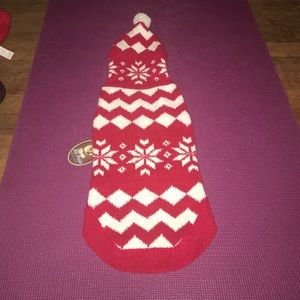 Hip Doggie. Red & White Snowflake Hoodie. XL.